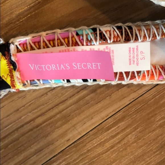 Victoria Secret bathing suit - Picture 2 of 4